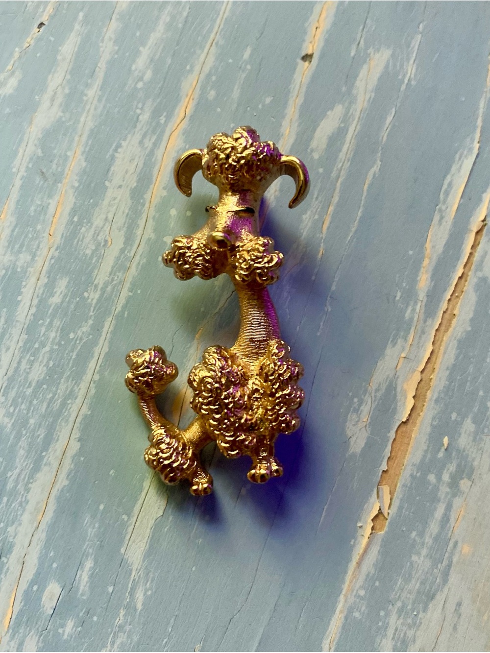 Avon Gold Dog Brooch